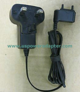 New Sony Ericsson CST-75 AC Power Adapter 4.9V 700mA - Model: CAA-0002005-UK